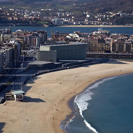 Always Easy I San Blas San Sebastián